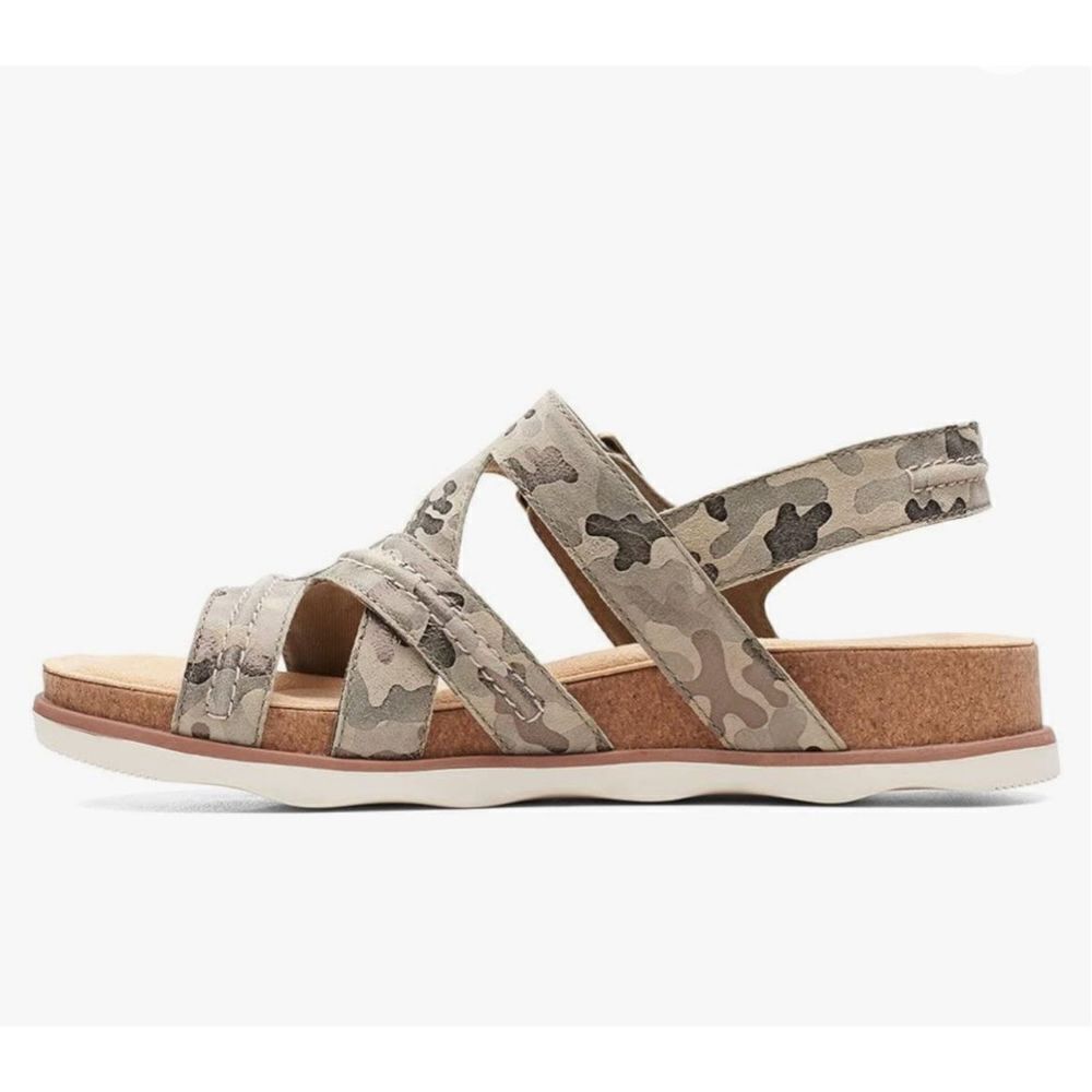 CLARKS Camouflage Sandals - Picture 8 of 8